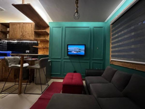 Serene Home Stay with Heated Pool & Gym in Karen, Nairobi